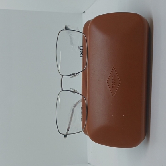 NWT MEN'S FOSSIL EYEGLASS FRAMES 7016 MATTE SILVER - Picture 1 of 5